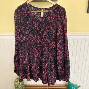 Torrid Womens Black & Pink Floral Smocked Peasant Blouse Size 2x